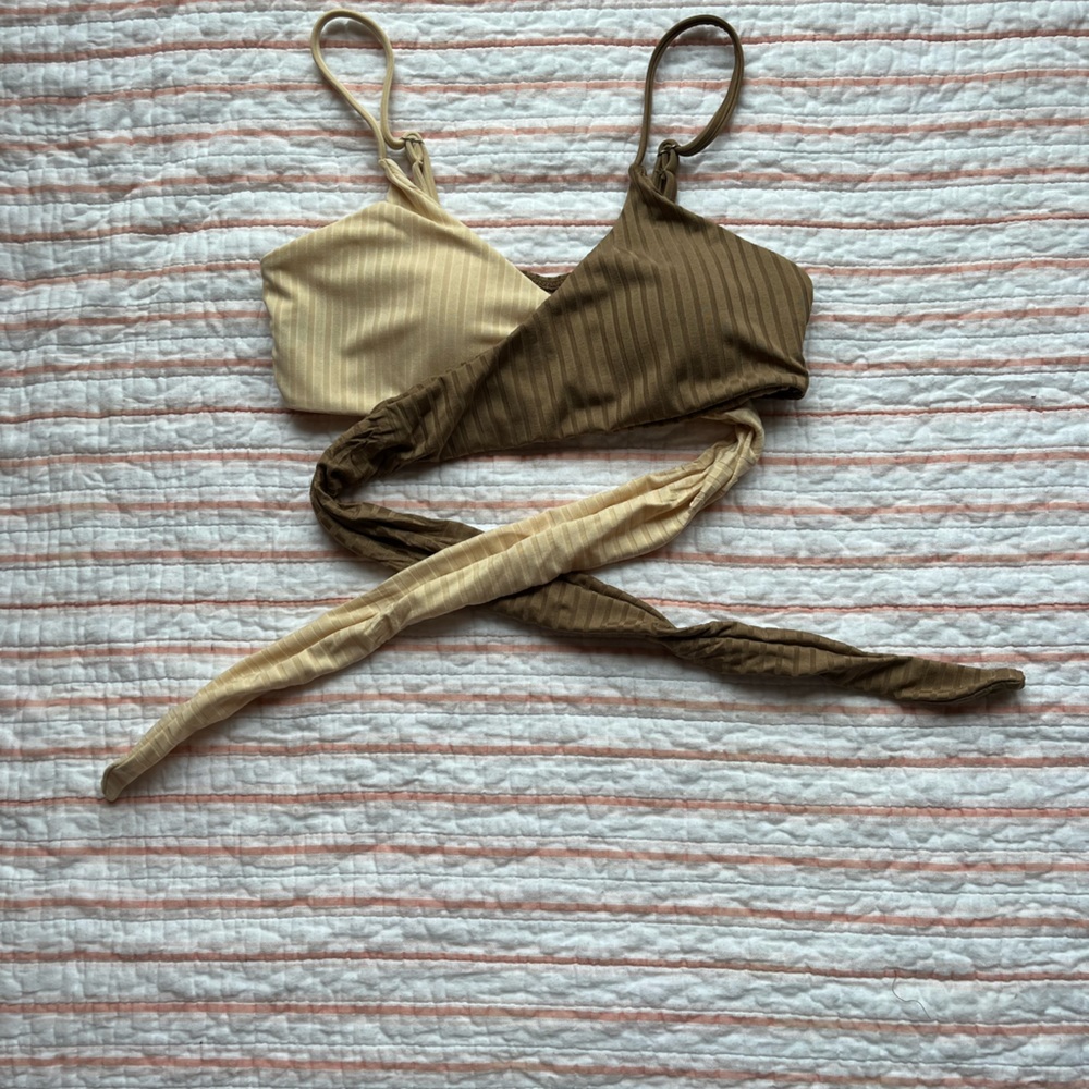 Tan Shein color block bathing suit top (small)